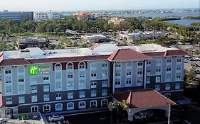 Holiday Inn Express & Suites St. Petersburg - Madeira Beach